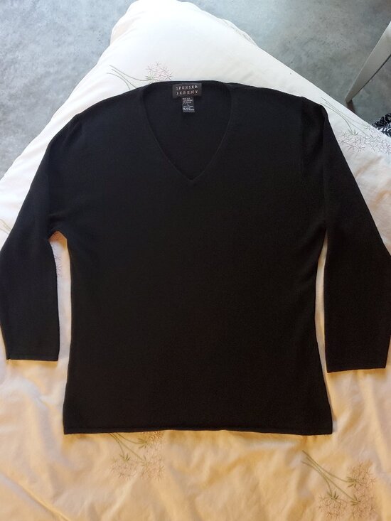 Spenser Jeremy Sweaters - Vintage Spenser Jeremy Black Silk Blend V-Neck Knit Sweater Size L 3/4 Sleeve